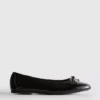 Lakballerina’s met platte schoenen