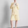 Lila blazer met enkele rij knopen