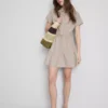 Mini-jurk met korte mouwen en gelaagde look