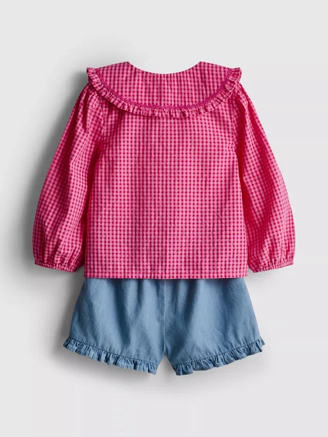 0-36 maanden | setje bestaande uit een blouse met kraag en een shortje met ruches