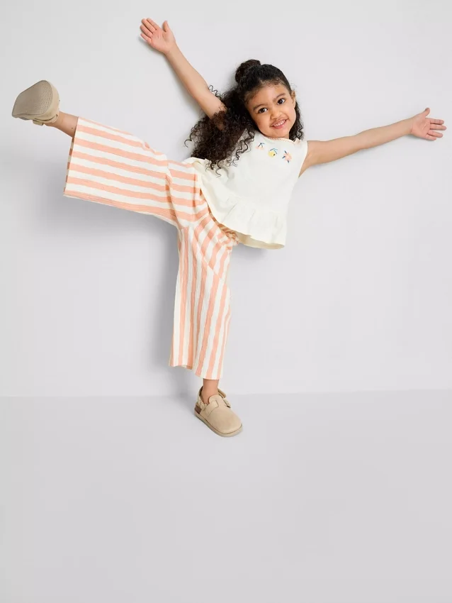 1,5-8 jaar | geborduurde set bestaande uit top met peplum en broeken