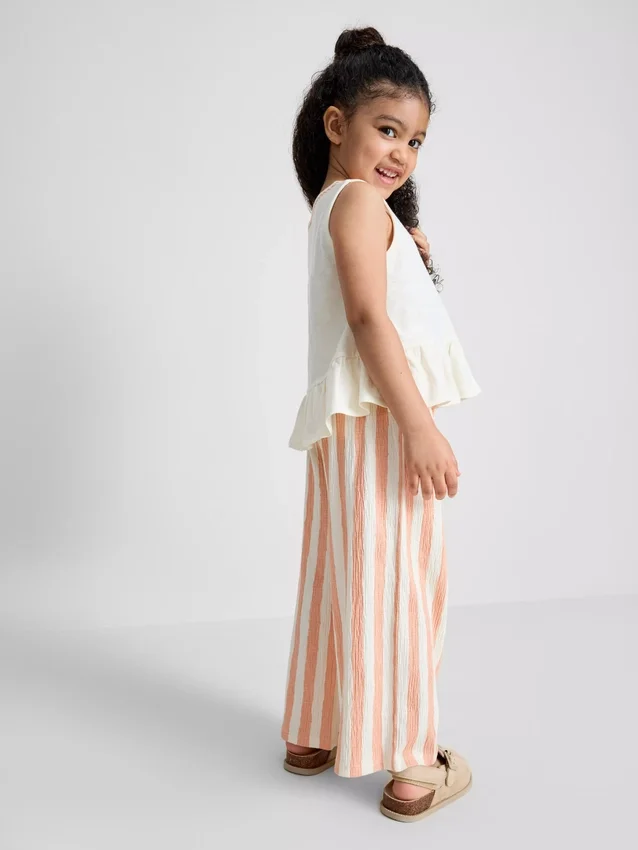 1,5-8 jaar | geborduurde set bestaande uit top met peplum en broeken