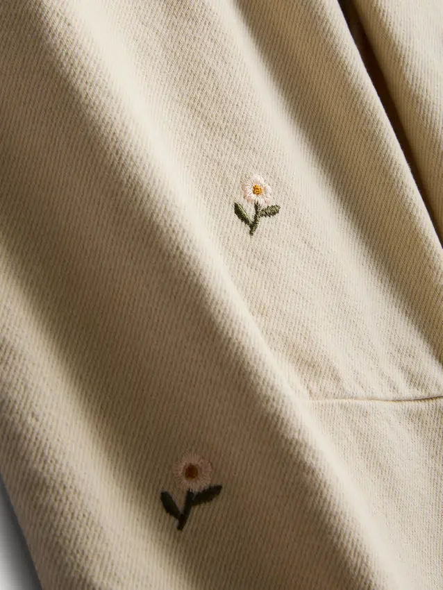 1,5-8 jaar | Jeans met bloemenborduursel en paperbag-pasvorm