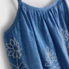 1,5-9 jaar | geborduurde cami-jurk van chambray