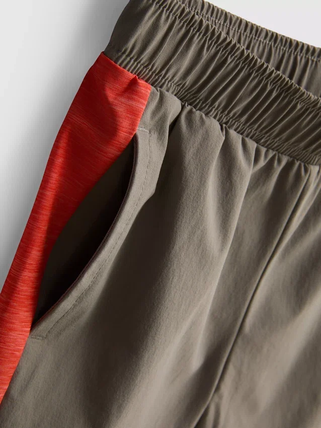 1,5-9 jaar | sportieve set met trainingsjasje en Shorts