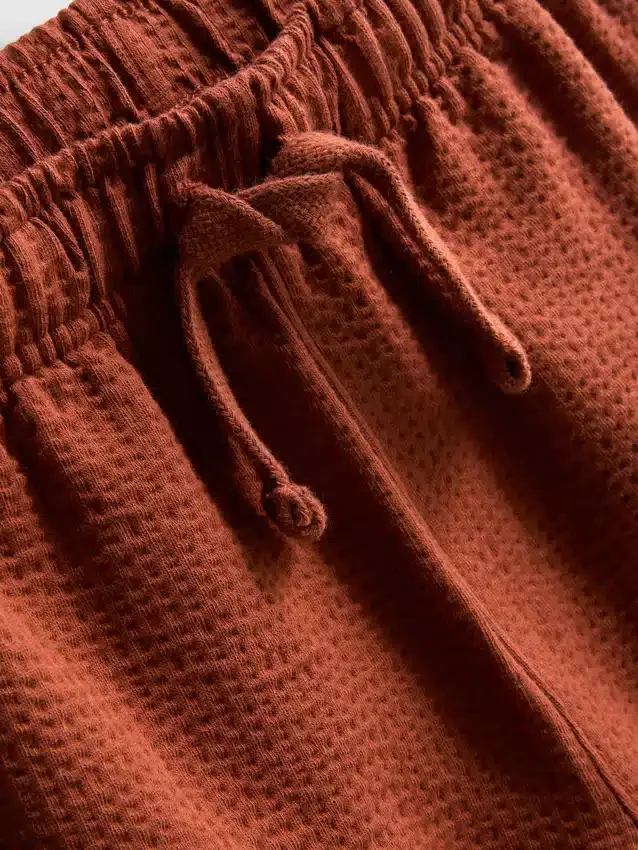 1-9 jaar | set bestaande uit een poloshirt met textuur en een korte broek