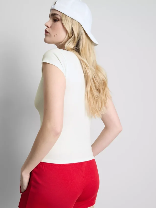 Aansluitend T-shirt met kapmouwtjes
