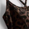 Actieve crop-top met racerback in luipaardprint