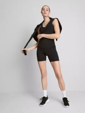 Actieve yogashort met hoge taille en soepele ondersteuning