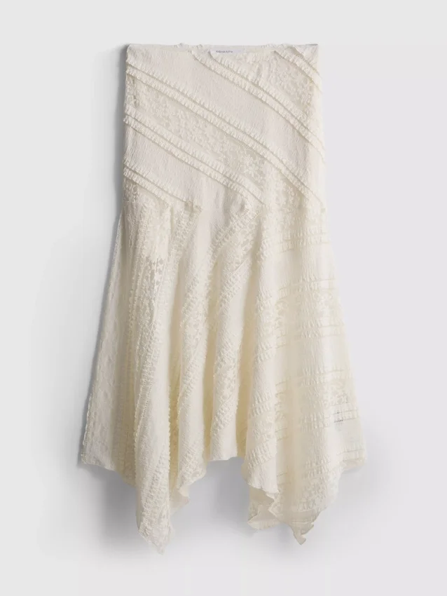 Asymmetrische kanten rok met asymmetrische zoom
