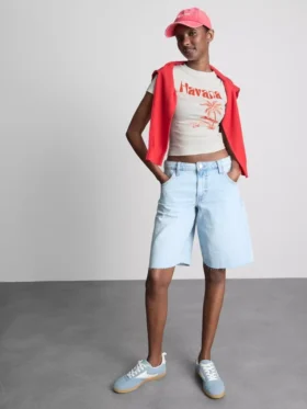 Baby-T-shirt met grafische print, rijk aan katoen, in de kleur Havana