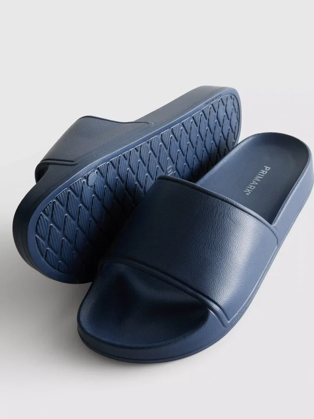 Badslippers met dikke zool