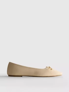 Ballerina's met brede pasvorm, vierkante neus en in imitatieleer