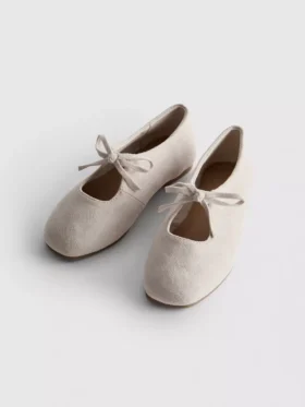 Ballerina’s met strikdetail aan de zijkant van de platte schoenen