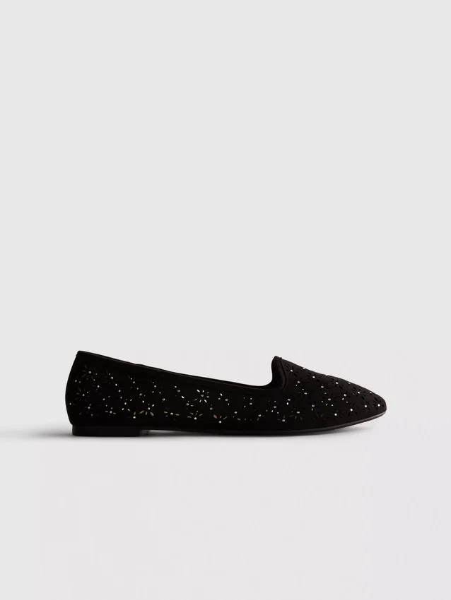 Balletplatte schoenen met uitsnijdingen