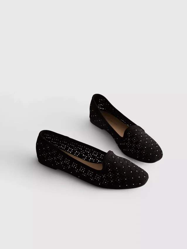 Balletplatte schoenen met uitsnijdingen