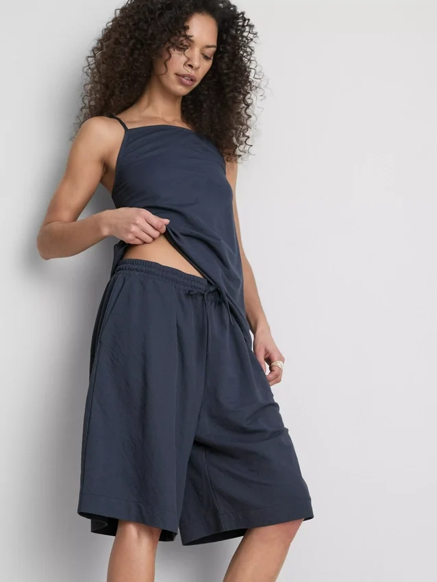 Bermudashort met relaxte textuur