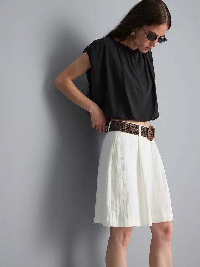 Bermudashort met riemen en structuur