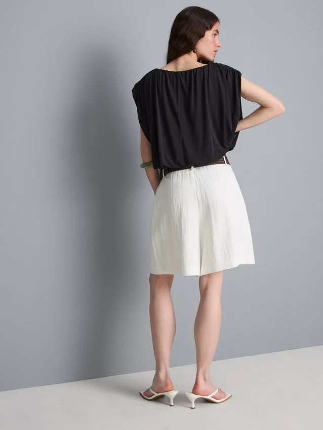 Bermudashort met riemen en structuur