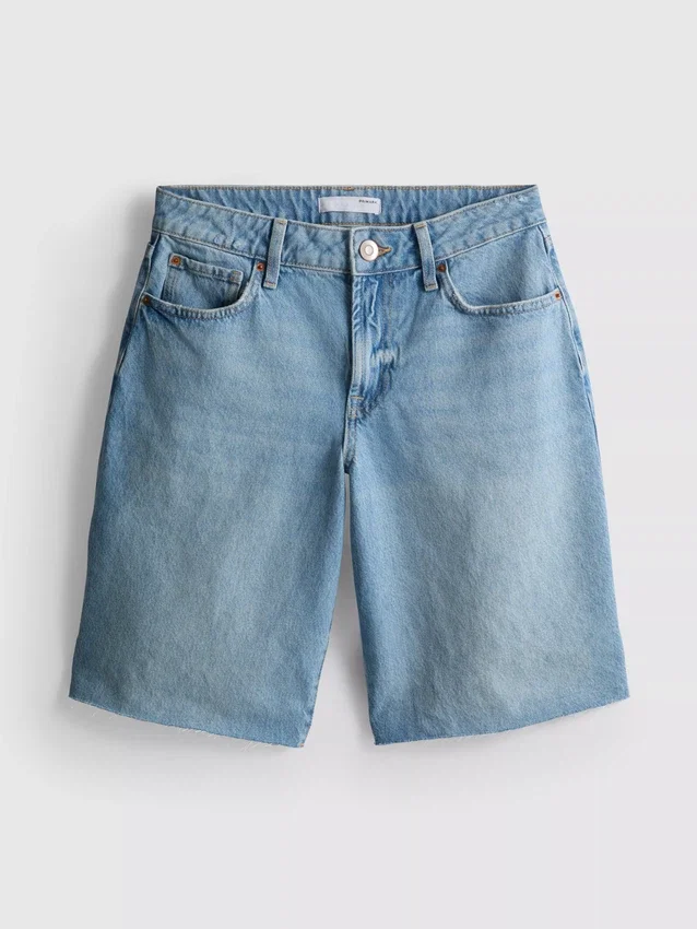 Bermudashort van denim met onafgewerkte zoom