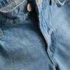 Bermudashort van denim met onafgewerkte zoom