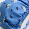 Bikinisets met driehoekige top en strikjes aan de zijkanten
