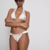Bikinitop met halternek en bandana-print