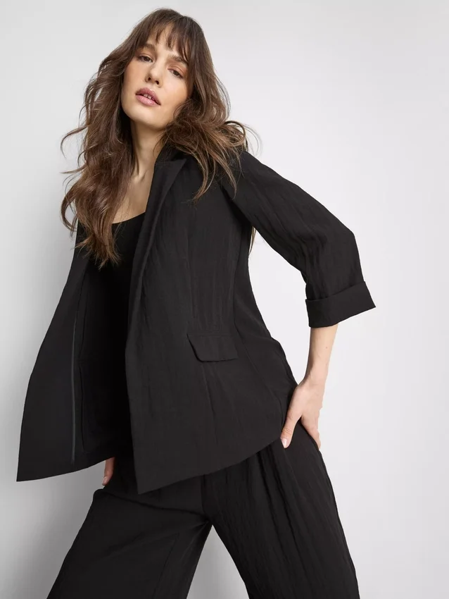 Blazer met gekartelde revers en structuur