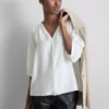Blouse met 3/4-mouwen en V-hals