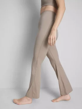 Bodysculpt performance flared legging