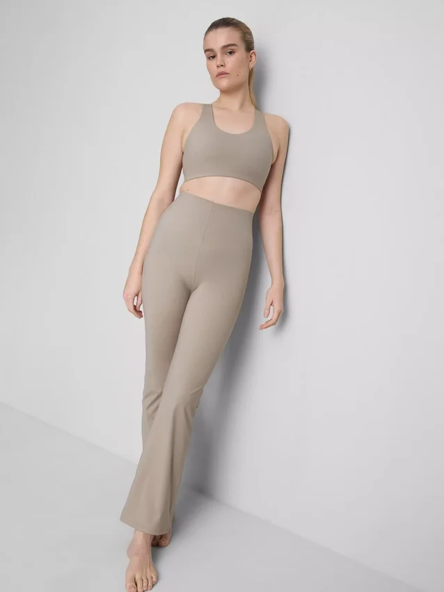 Bodysculpt sportieve crop-top met uitsnijdingen