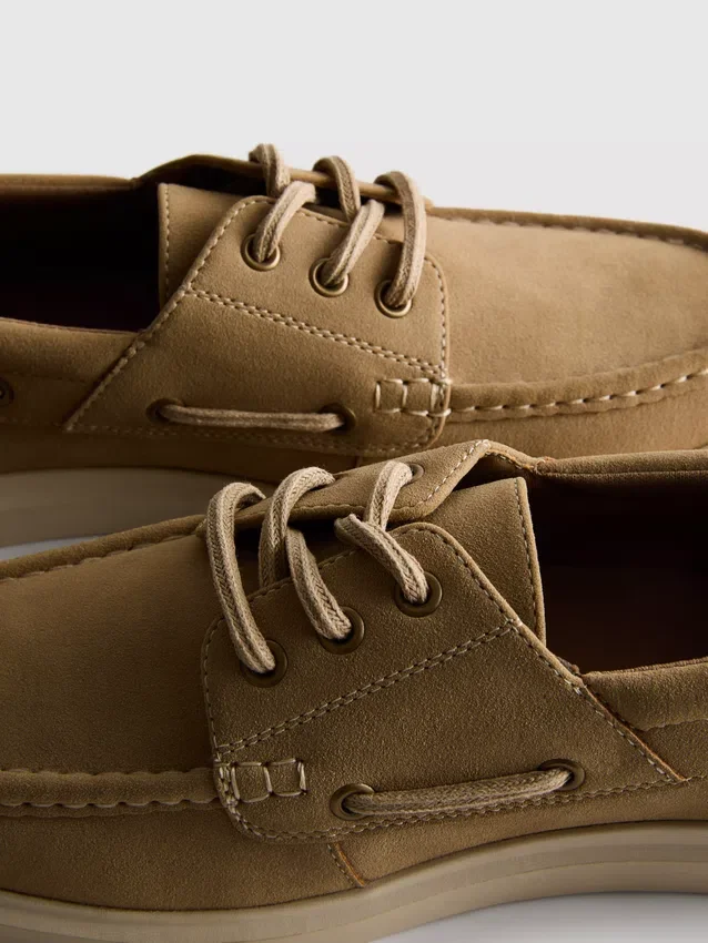 Bootschoenen met veters