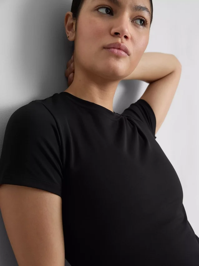 Boterzacht, getailleerd T-shirt