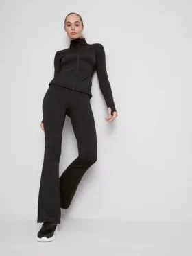 Boterzachte legging met uitlopende pijpen