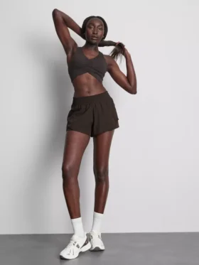 Boterzachte sportieve gerimpelde crop top
