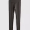 Boterzachte sportlegging met hoge taille