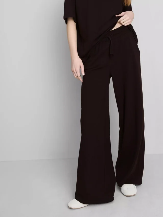 Brede joggingbroek met hoog katoengehalte