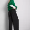 Broek met elastische taille en wijde pijpen