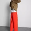 Broek met elastische taille en wijde pijpen