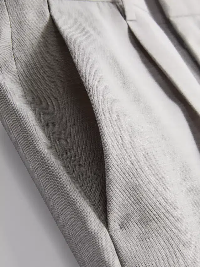 Broek met normale pasvorm en structuur