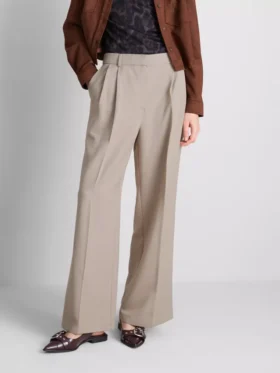 Broek met plooien en wijde pijpen