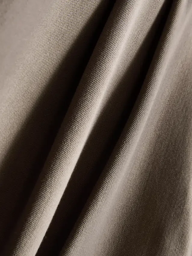 Broek met plooien en wijde pijpen