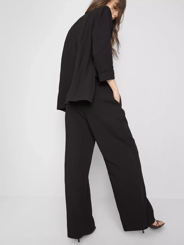 Broek met textuur en losse pasvorm, middelhoge taille