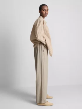 Broek met textuur en wijde pijpen