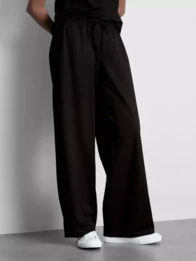Broek met textuur en wijde pijpen