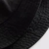 Buckethoed met New York-logo
