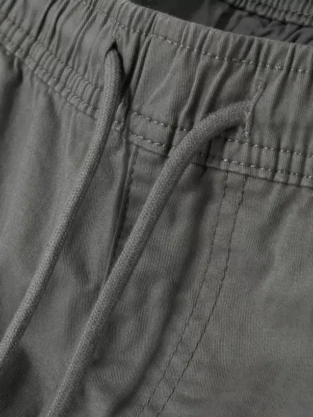 Cargo-broek met omgeslagen pijpen