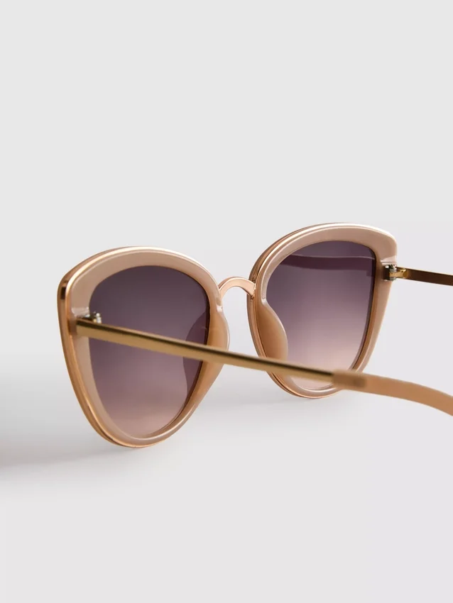 Cat-eye-zonnebril