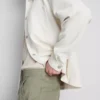Chino met middelhoge taille en losse pasvorm