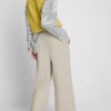 Chique broek met wijde pijpen